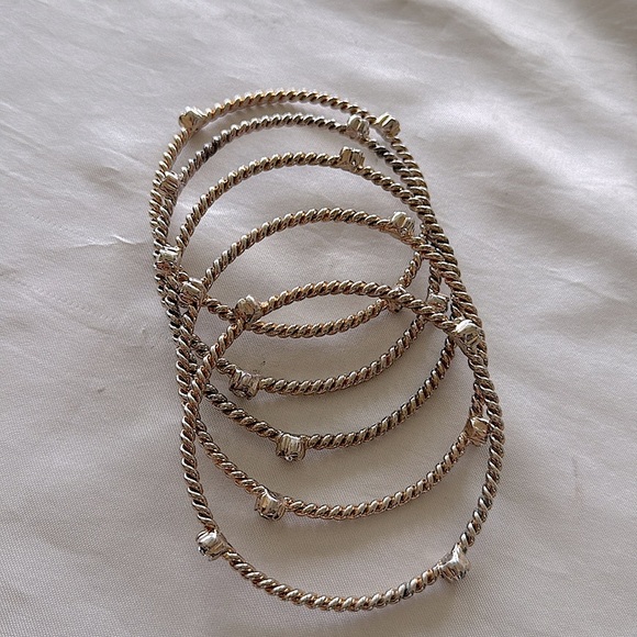 Elegant Gold Cable Bangle Set Rhinestone Flower Accents Set of 5 - Picture 8 of 11